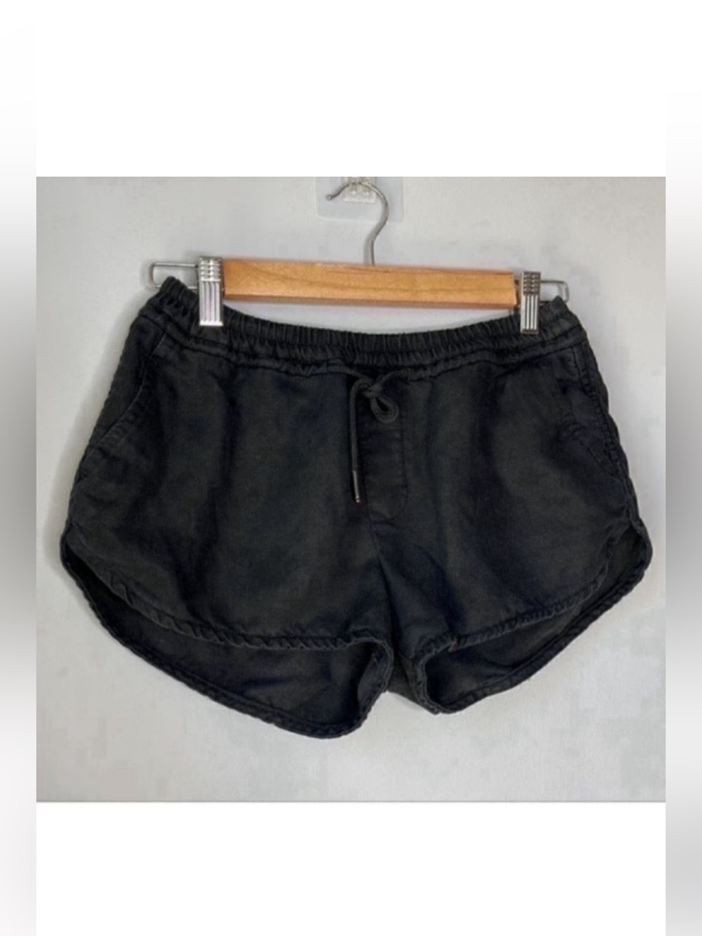 Aritzia Community Linen Blend Habitus Shorts - Picture 2 of 5
